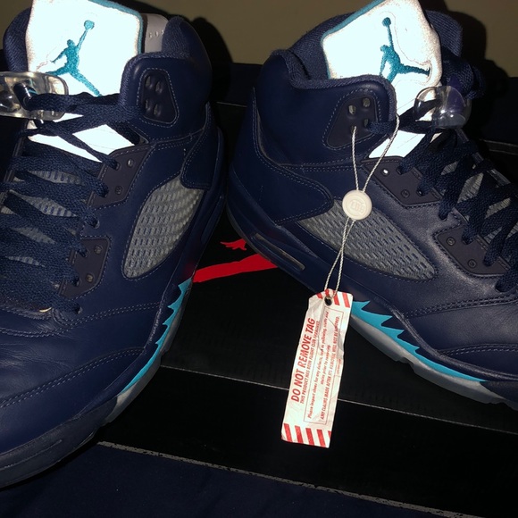 Jordan 5 hornets - Picture 5 of 6